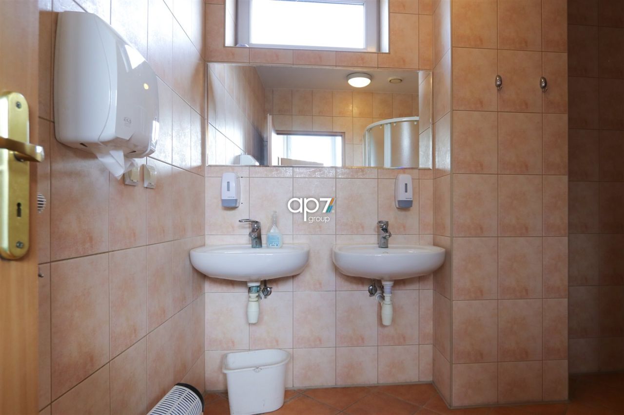 Lokal Kraków Nowa Huta, ul. Kocmyrzowska. Zdjęcie 14