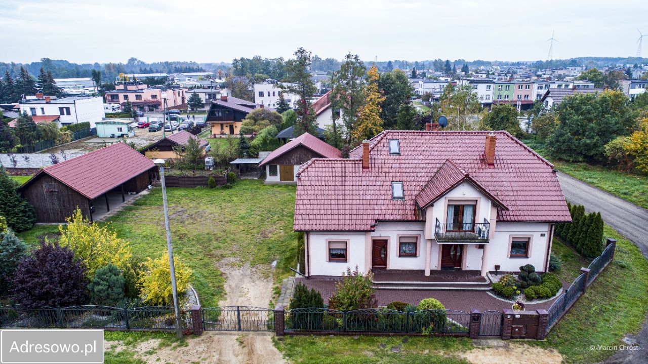 dom wolnostojący, 7 pokoi Nowy Tomyśl, ul. Słonecznikowa. Zdjęcie 2