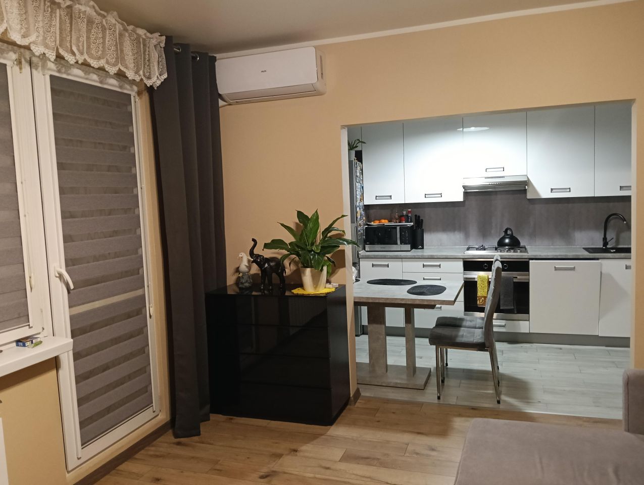 Mieszkanie 3-pokojowe Ostrów Wielkopolski Centrum, ul. Komuny Paryskiej. Zdjęcie 8