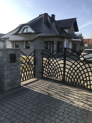 dom wolnostojący, 6 pokoi Strzegom, ul. Malinowa. Zdjęcie 1