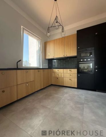 Mieszkanie 3-pokojowe Warszawa Wawer, ul. Poematu. Zdjęcie 1