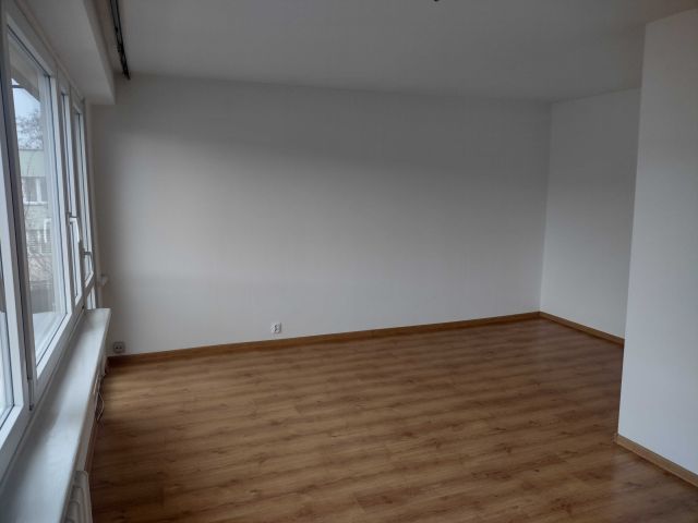 Mieszkanie 3-pokojowe Tarnobrzeg, ul. Marii Dąbrowskiej. Zdjęcie 1