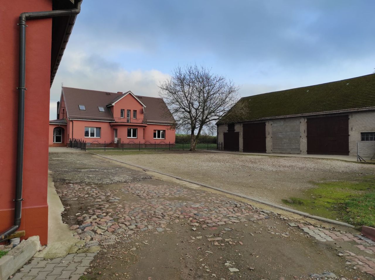 gospodarstwo, 7 pokoi Upadły. Zdjęcie 2