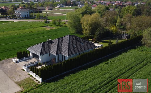 dom wolnostojący, 5 pokoi Turek, ul. Leśna. Zdjęcie 3