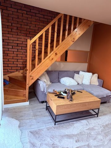 Mieszkanie 3-pokojowe Stegienka osada. Zdjęcie 1