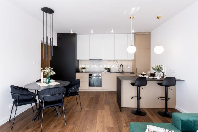 Mieszkanie 3-pokojowe Kraków Dębniki, ul. Kobierzyńska. Zdjęcie 1