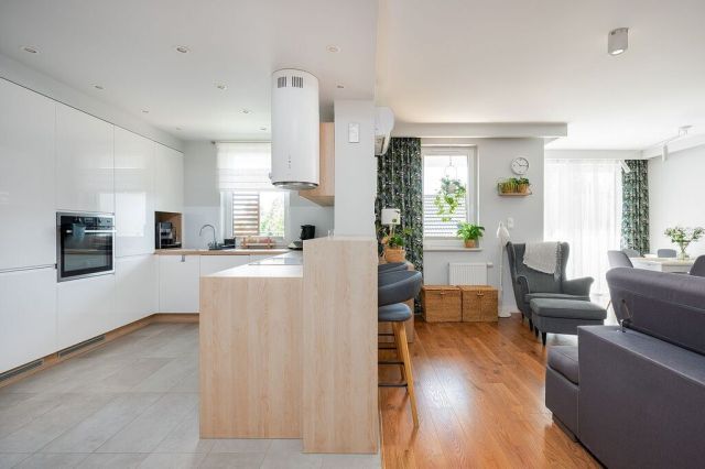 Mieszkanie 4-pokojowe Łódź Julianów, ul. gen. Józefa Bema. Zdjęcie 3