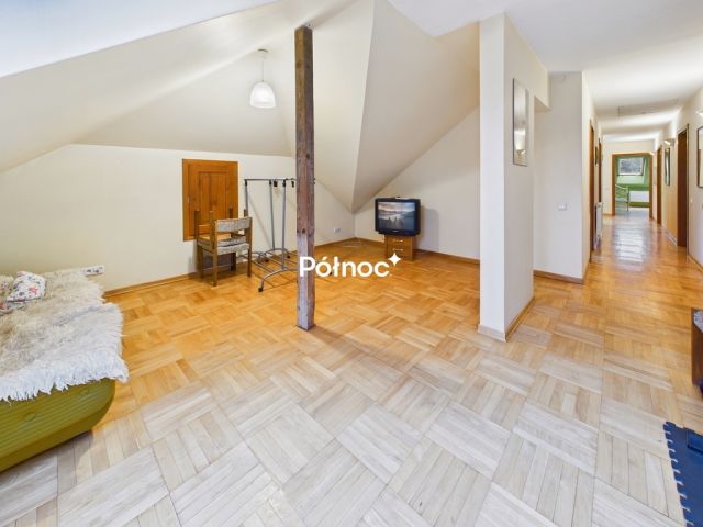 dom wolnostojący, 8 pokoi Baranów Sandomierski, ul. Podzamcze. Zdjęcie 36