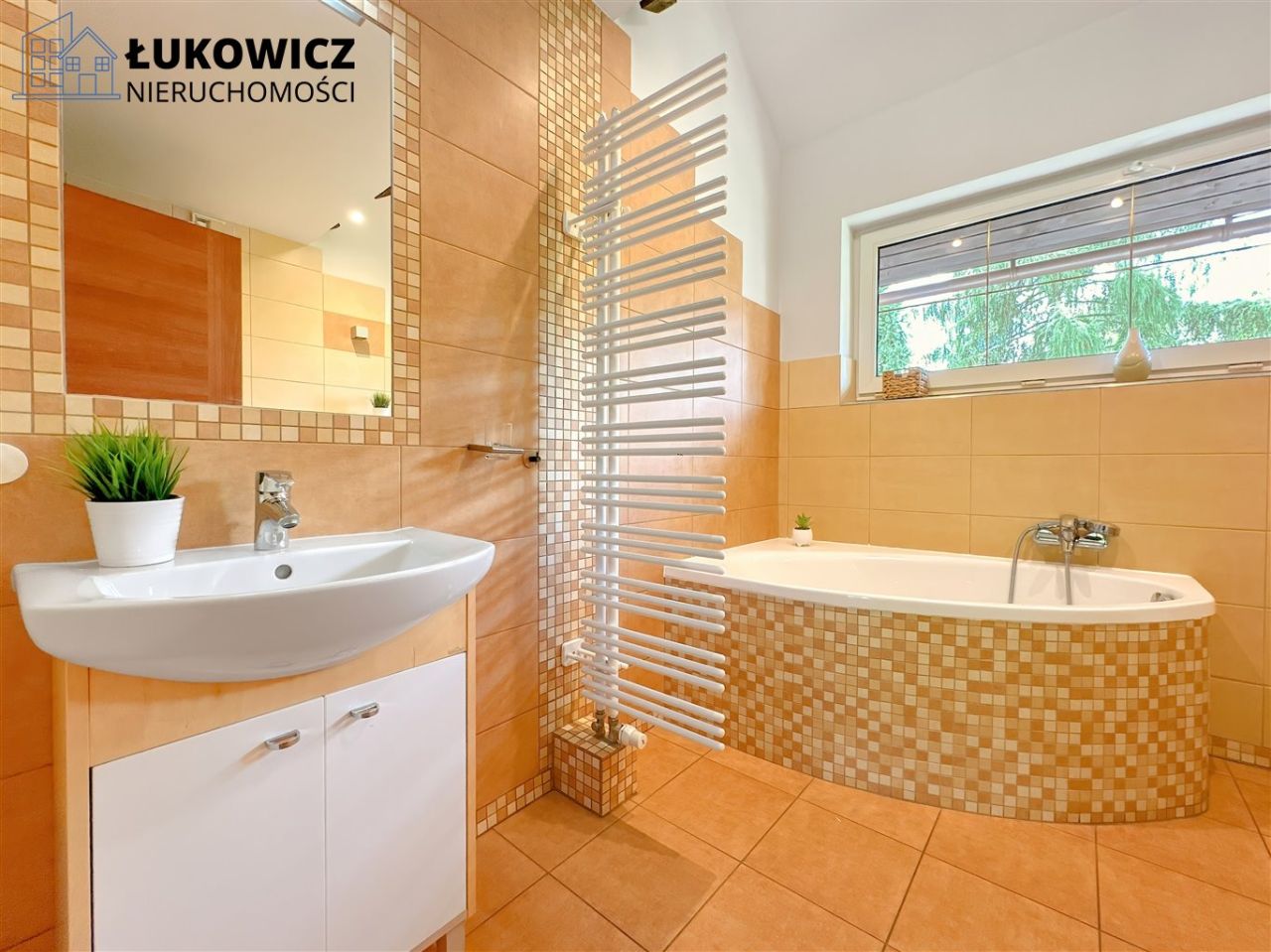 dom wolnostojący, 3 pokoje Cisiec. Zdjęcie 16