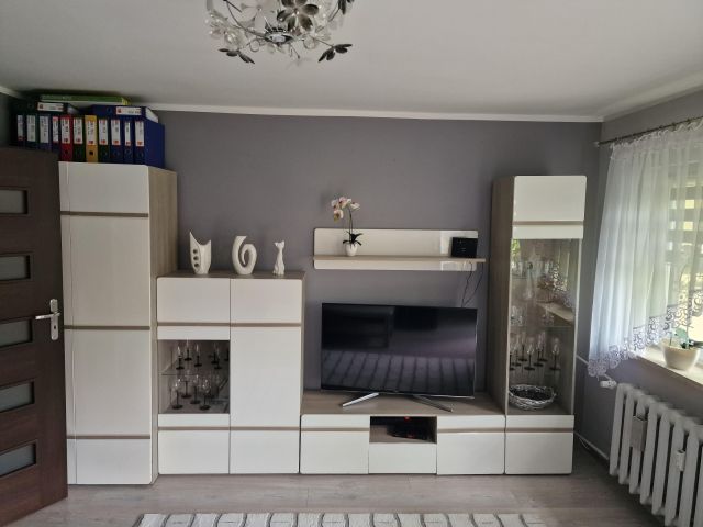 Mieszkanie 3-pokojowe Pińczów, ul. gen. Władysława Sikorskiego. Zdjęcie 1