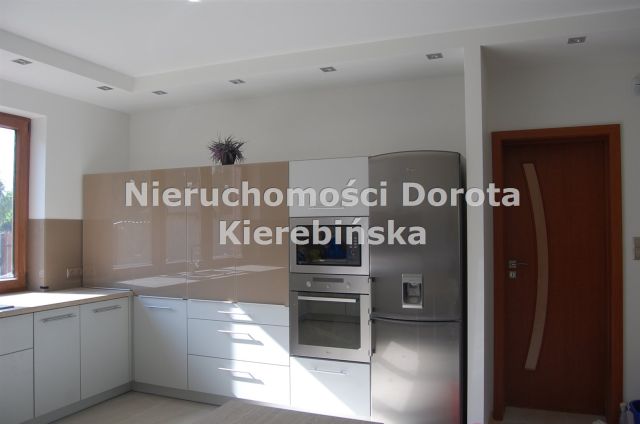 dom wolnostojący, 5 pokoi Chotomów, ul. Szczęśliwa. Zdjęcie 11