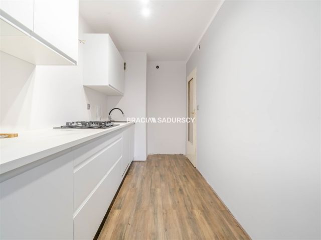 Mieszkanie 3-pokojowe Kraków Bieńczyce, os. Kazimierzowskie. Zdjęcie 4