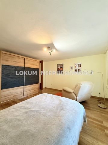 dom wolnostojący, 10 pokoi Jastrzębie-Zdrój Zdrój. Zdjęcie 22