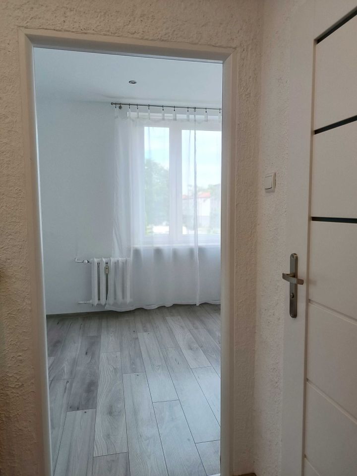 Mieszkanie 1-pokojowe Bytom Stroszek, pl. Pokoju. Zdjęcie 3