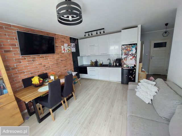 Mieszkanie 3-pokojowe Bolszewo. Zdjęcie 1