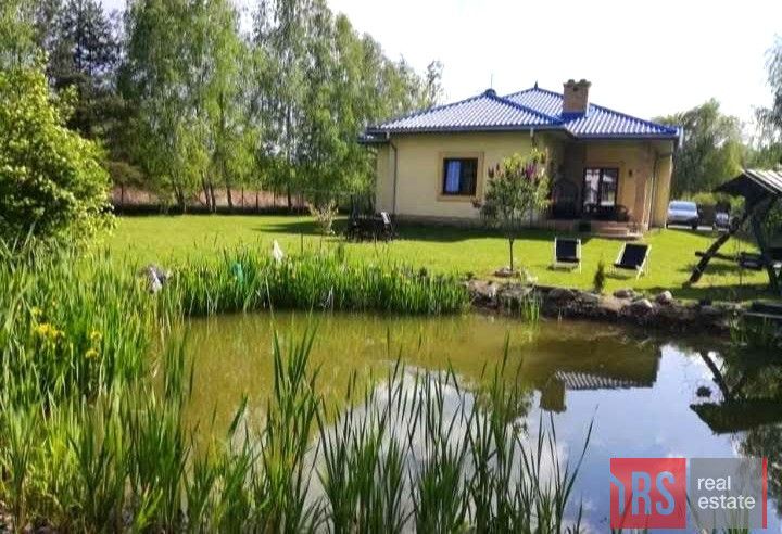 dom wolnostojący, 4 pokoje Sobików. Zdjęcie 1