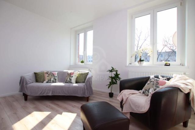 Mieszkanie 4-pokojowe Wrocław Krzyki, al. gen. Józefa Hallera. Zdjęcie 1