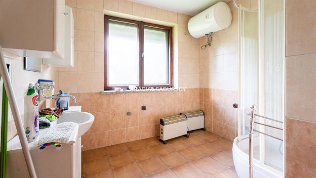Lokal Kraków Nowa Huta, ul. Jeżynowa. Zdjęcie 14