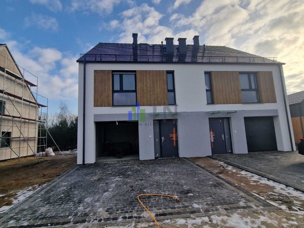 bliźniak, 4 pokoje Wojnowice. Zdjęcie 2