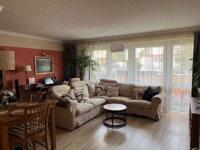 Mieszkanie 3-pokojowe Tarnobrzeg, ul. Zwierzyniecka. Zdjęcie 1