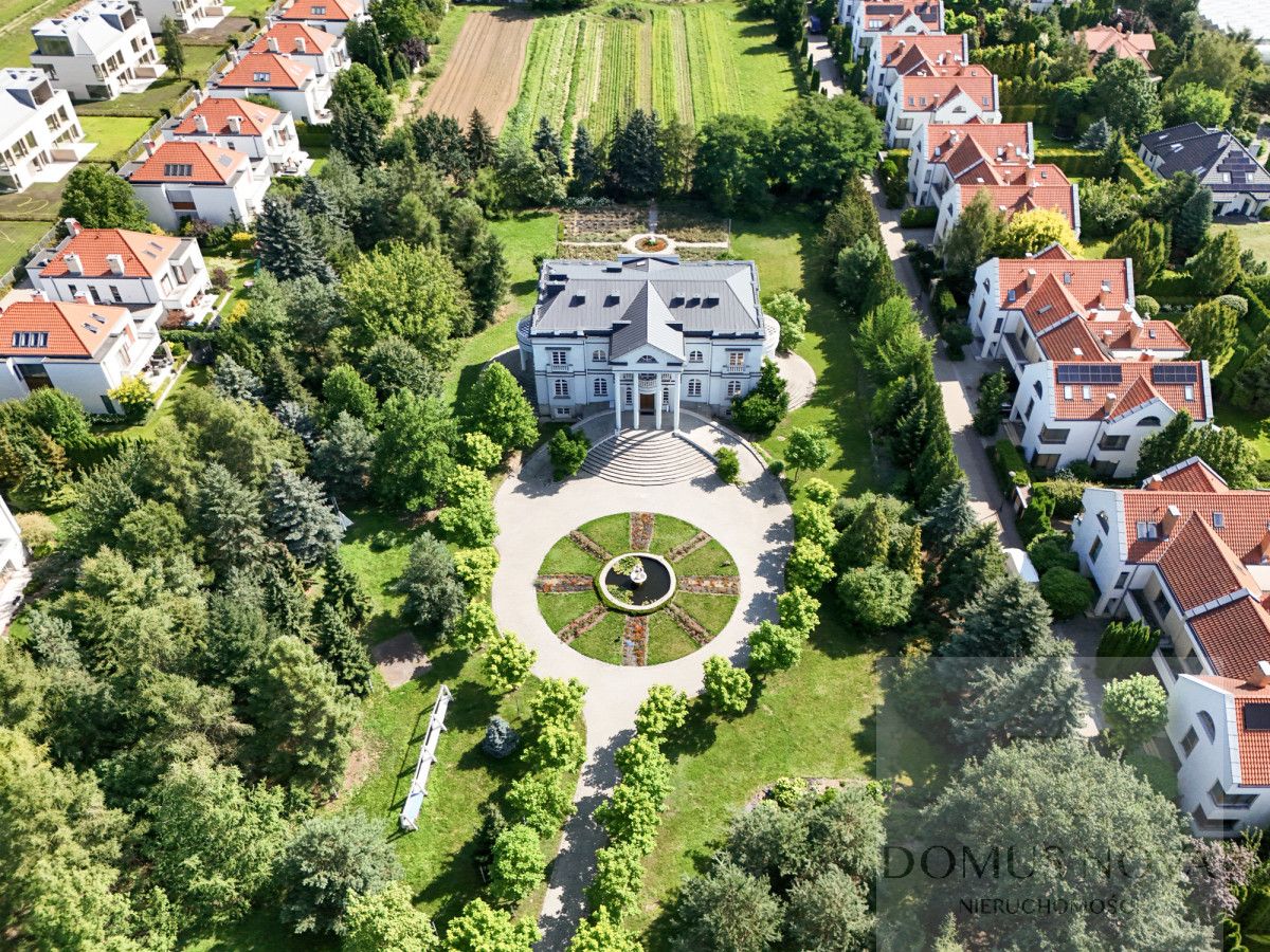 dom wolnostojący, 11 pokoi Warszawa Wilanów, ul. Syta. Zdjęcie 4