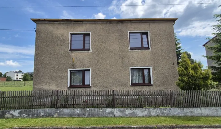 dom wolnostojący, 6 pokoi Sadów, ul. Spółdzielcza