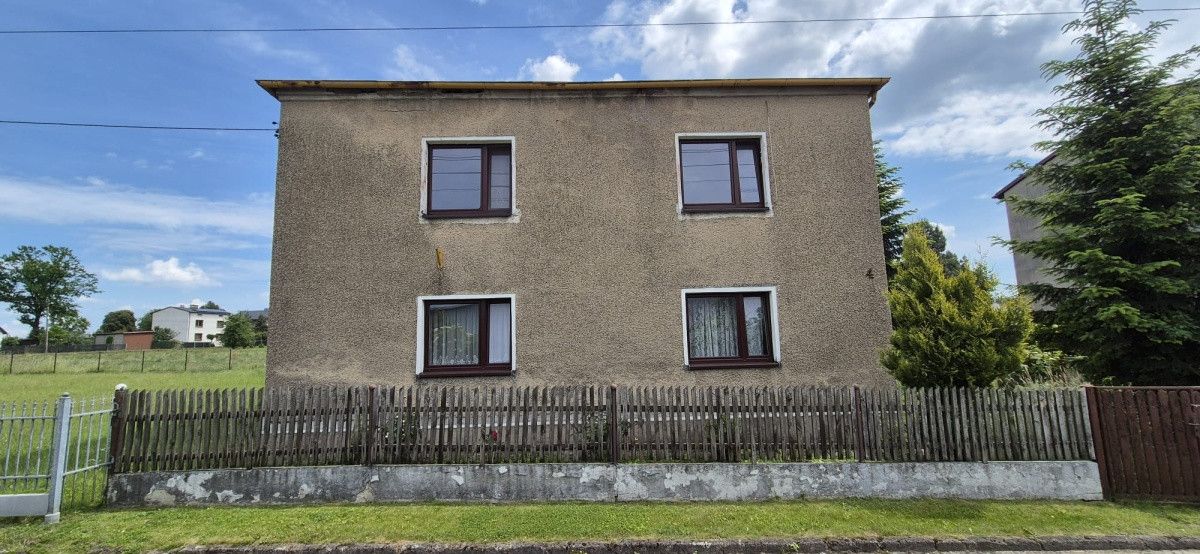 dom wolnostojący, 6 pokoi Sadów, ul. Spółdzielcza