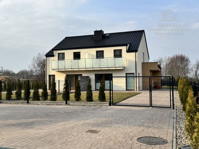 bliźniak, 5 pokoi Skowarcz. Zdjęcie 1