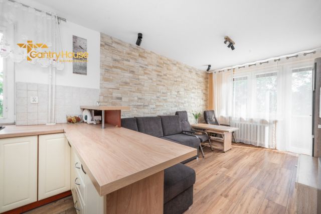 Mieszkanie 3-pokojowe Gdynia Chylonia, ul. Chylońska. Zdjęcie 3