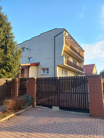 dom wolnostojący, 8 pokoi Kraków Skotniki, ul. Skotnicka. Zdjęcie 1