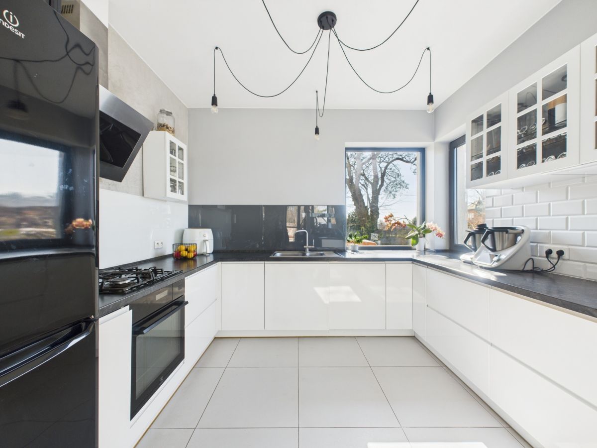 dom wolnostojący, 4 pokoje Kalinko. Zdjęcie 2