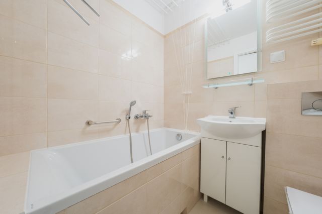 Mieszkanie 2-pokojowe Warszawa Żoliborz, ul. Władysława Broniewskiego. Zdjęcie 1