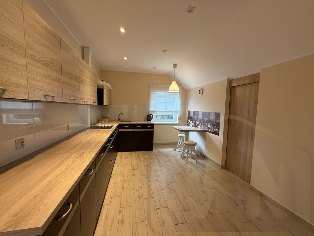 dom wolnostojący, 7 pokoi Leszno Zatorze. Zdjęcie 32