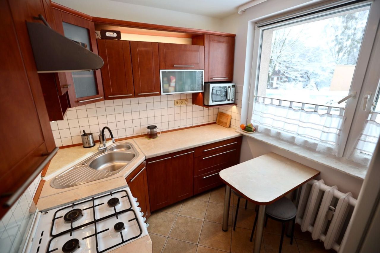 Mieszkanie 3-pokojowe Bytom, ul. Cicha. Zdjęcie 2