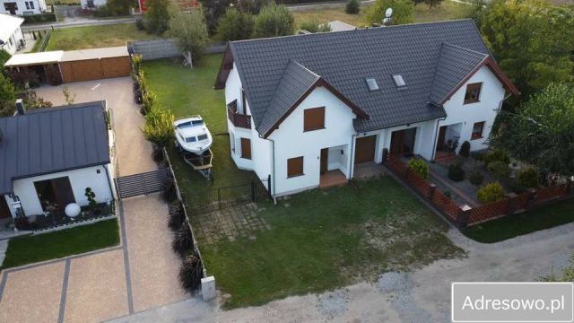 bliźniak, 3 pokoje Bucz. Zdjęcie 1