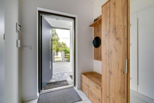 bliźniak, 5 pokoi Wólka Dworska. Zdjęcie 10