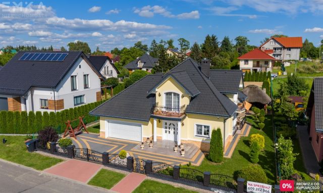 dom wolnostojący, 4 pokoje Świecie, ul. Poziomkowa. Zdjęcie 1