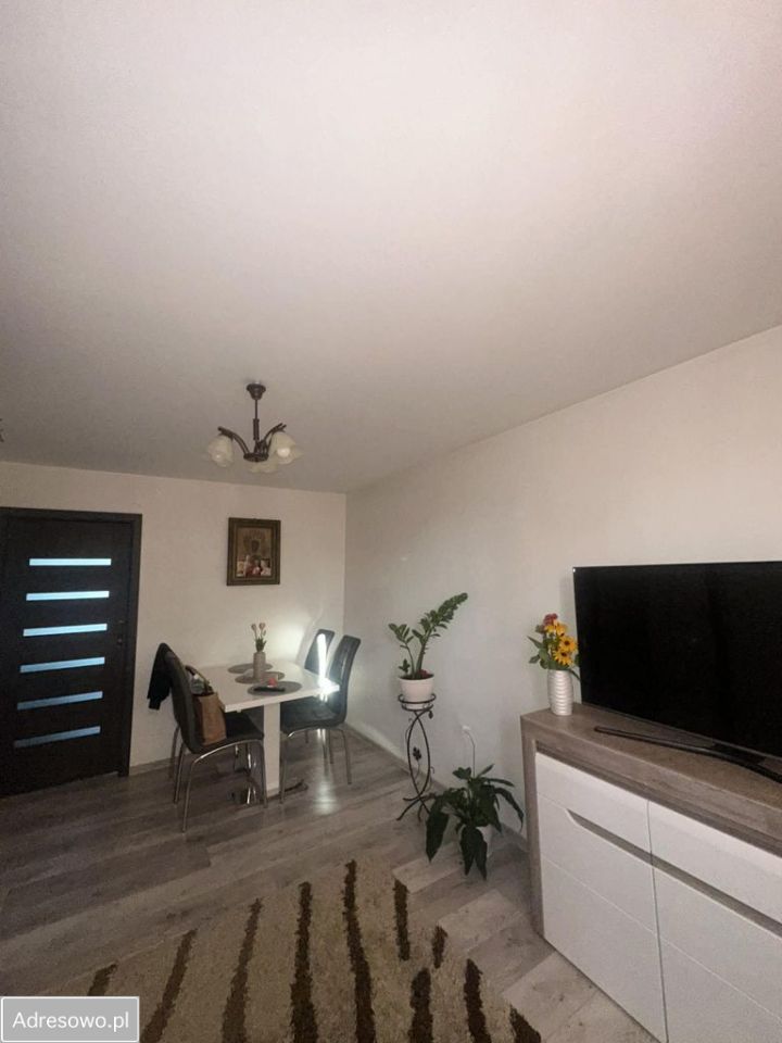 Mieszkanie 3-pokojowe Domaniewice. Zdjęcie 1