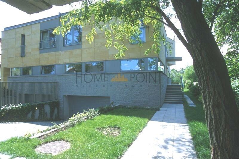 dom wolnostojący, 9 pokoi Konstancin-Jeziorna, ul. Willowa. Zdjęcie 2