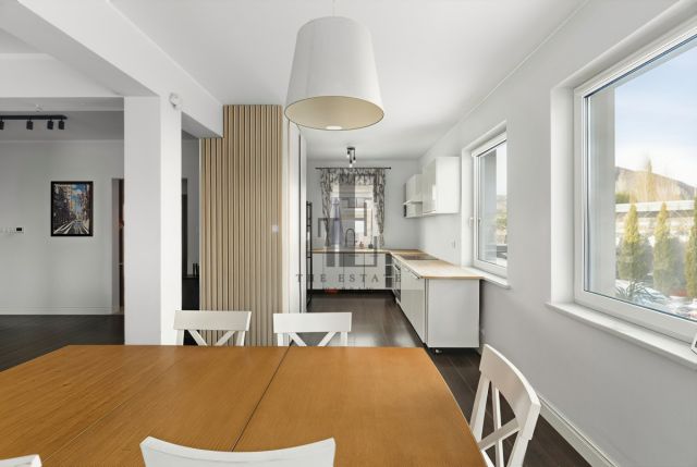 bliźniak, 5 pokoi Brwinów. Zdjęcie 4