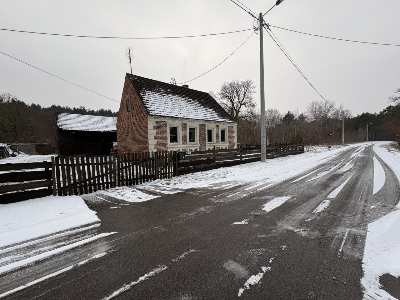 dom wolnostojący, 2 pokoje Mielesznica. Zdjęcie 1