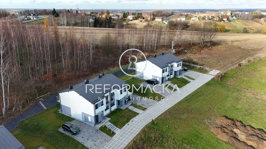 Mieszkanie 3-pokojowe Kielanówka. Zdjęcie 2