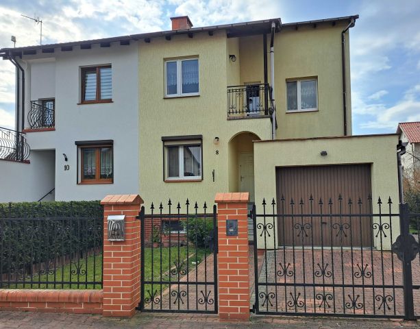 bliźniak Gniezno. Zdjęcie 1