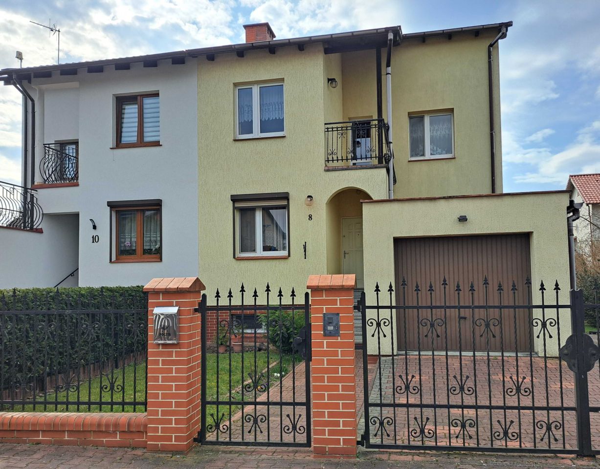 bliźniak Gniezno. Zdjęcie 1