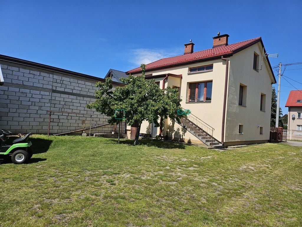 dom wolnostojący, 3 pokoje Ujrzanów. Zdjęcie 2