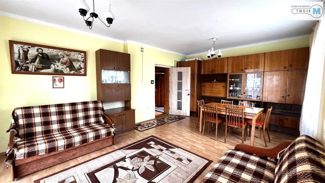 bliźniak, 3 pokoje Suchedniów. Zdjęcie 12