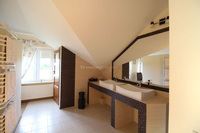 dom wolnostojący, 12 pokoi Przepitki. Zdjęcie 25