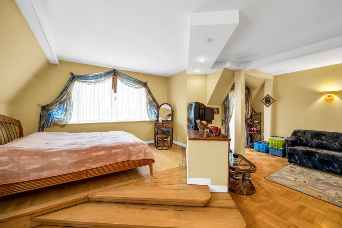 Lokal Piastów, ul. Orła Białego. Zdjęcie 16