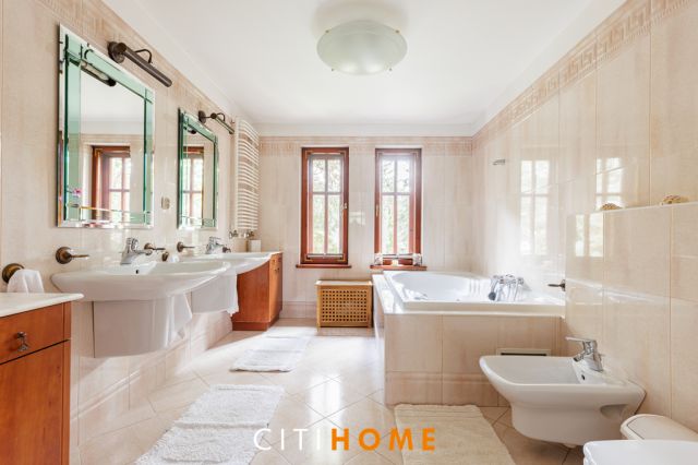 dom wolnostojący, 5 pokoi Józefów. Zdjęcie 9