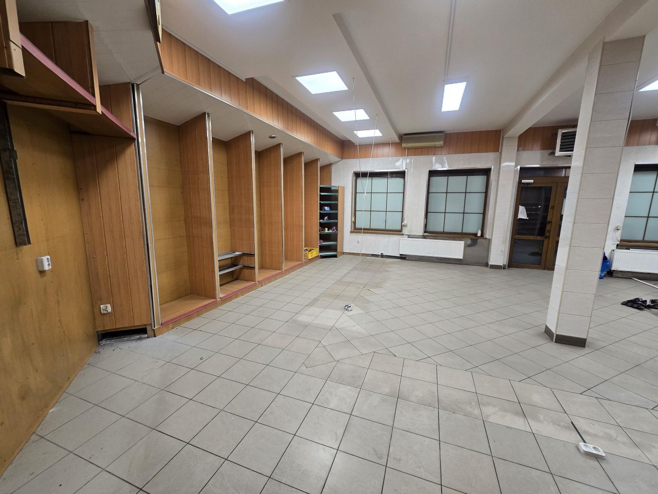 Lokal Waśniów, ul. Ostrowiecka. Zdjęcie 5